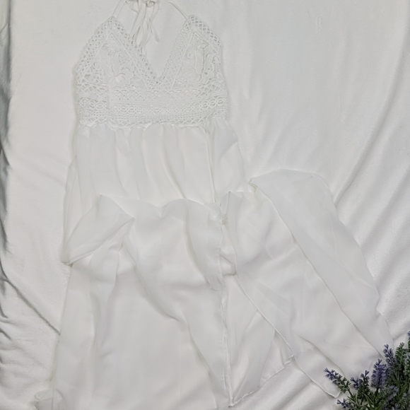 Stunning open back lace top maxi dress - Picture 6 of 8